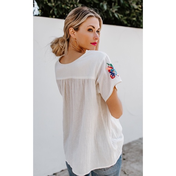 Cream Embroidered Tunic Top S M L - Picture 3 of 5